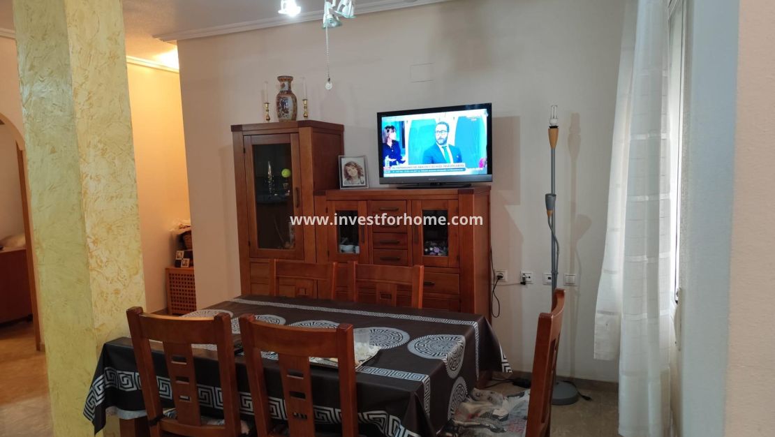 Reventa - Apartamento - Torrevieja - Estacion De Autobuses