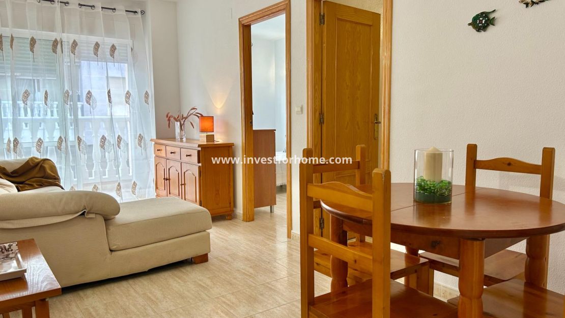 Reventa - Apartamento - Torrevieja - Estacion De Autobuses