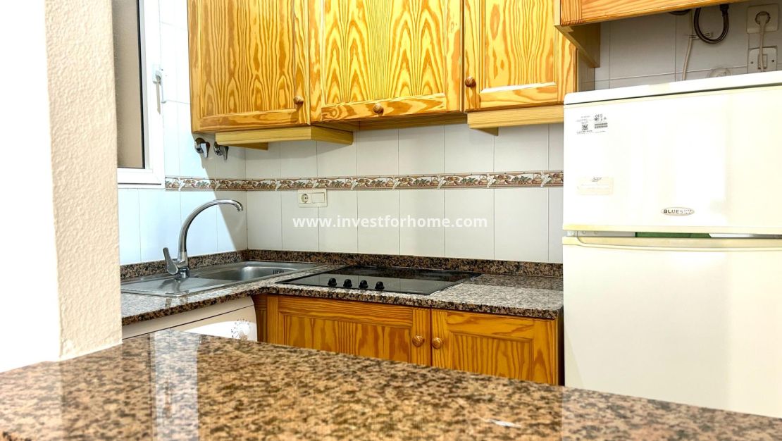 Reventa - Apartamento - Torrevieja - Estacion De Autobuses