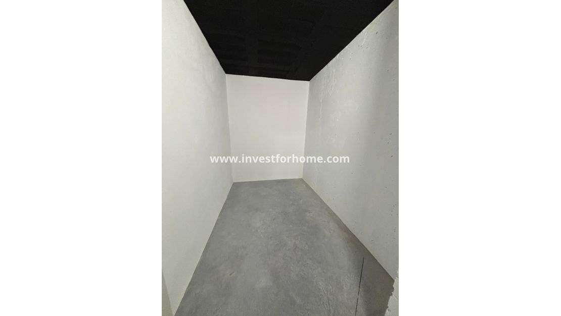 Reventa - Apartamento - Torrevieja - Estacion De Autobuses