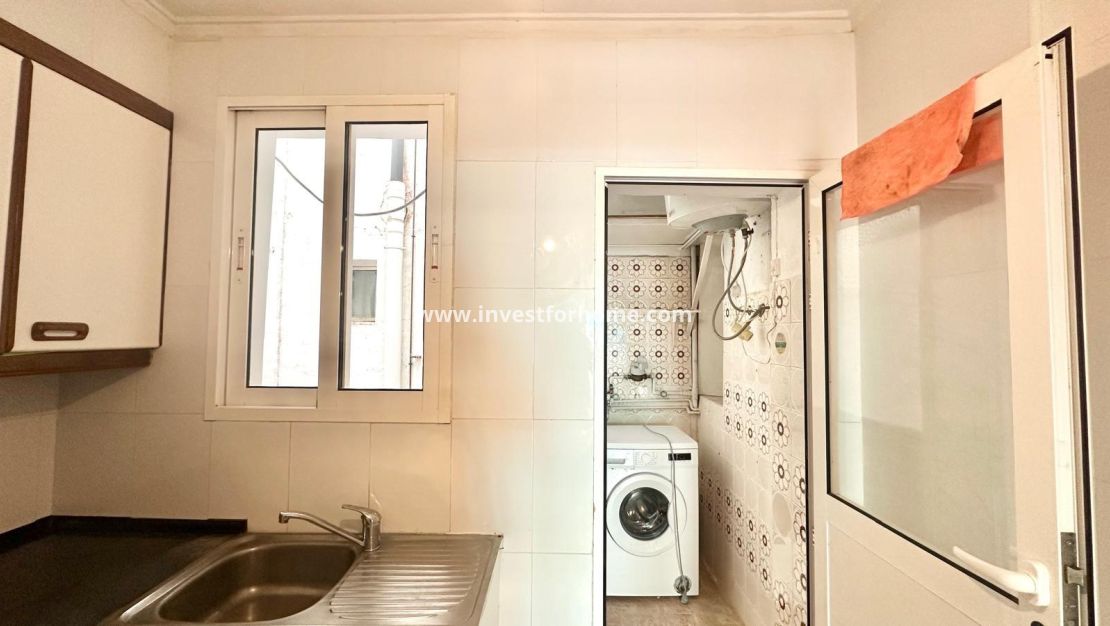 Reventa - Apartamento - Torrevieja - Estacion De Autobuses