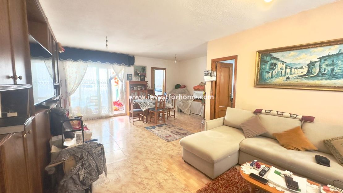 Reventa - Apartamento - Torrevieja - Estacion De Autobuses