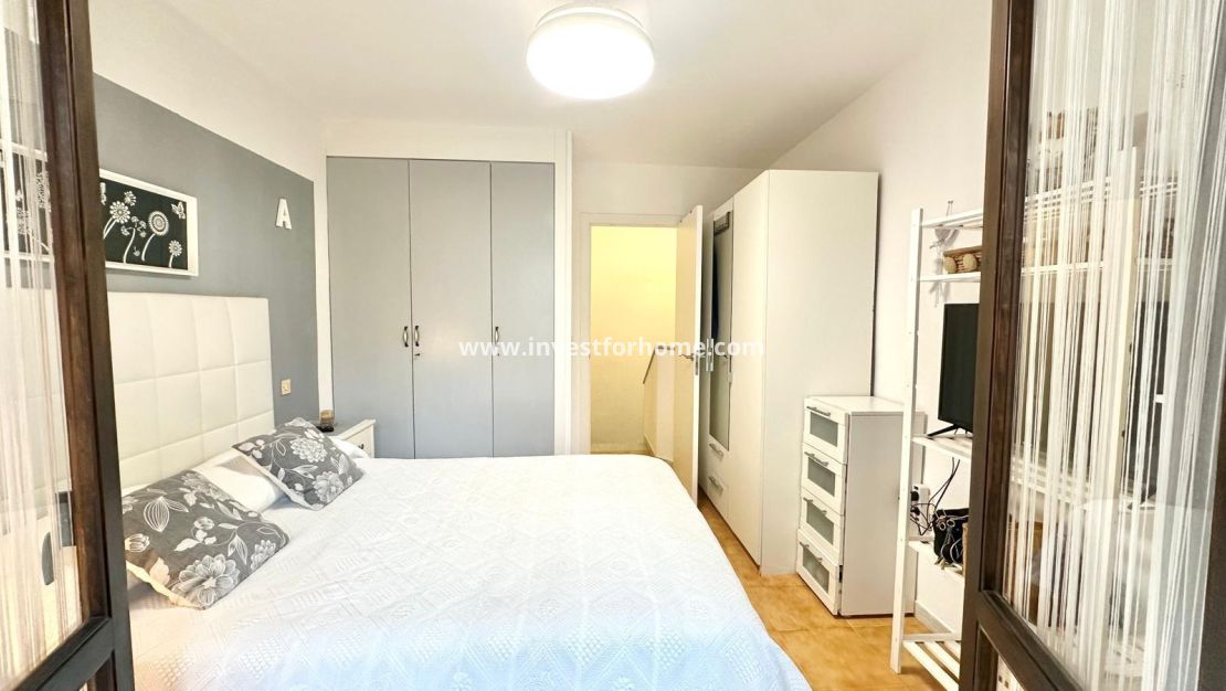 Reventa - Apartamento - Torrevieja - Estacion De Autobuses