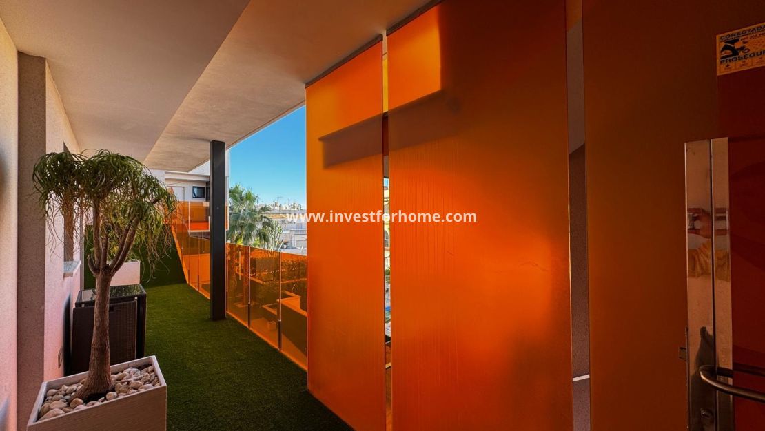 Reventa - Apartamento - Torrevieja - Estacion De Autobuses