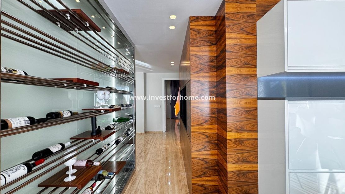 Reventa - Apartamento - Torrevieja - Estacion De Autobuses