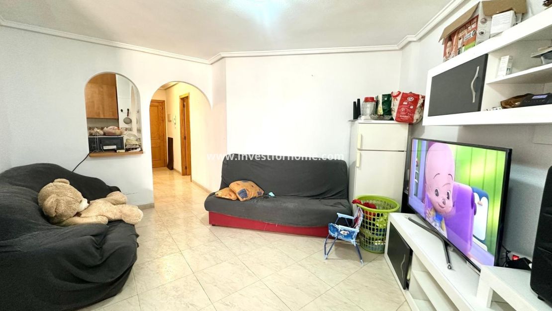 Reventa - Apartamento - Torrevieja - Estacion De Autobuses