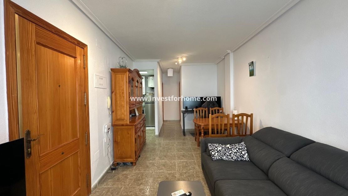 Reventa - Apartamento - Torrevieja - Estacion De Autobuses