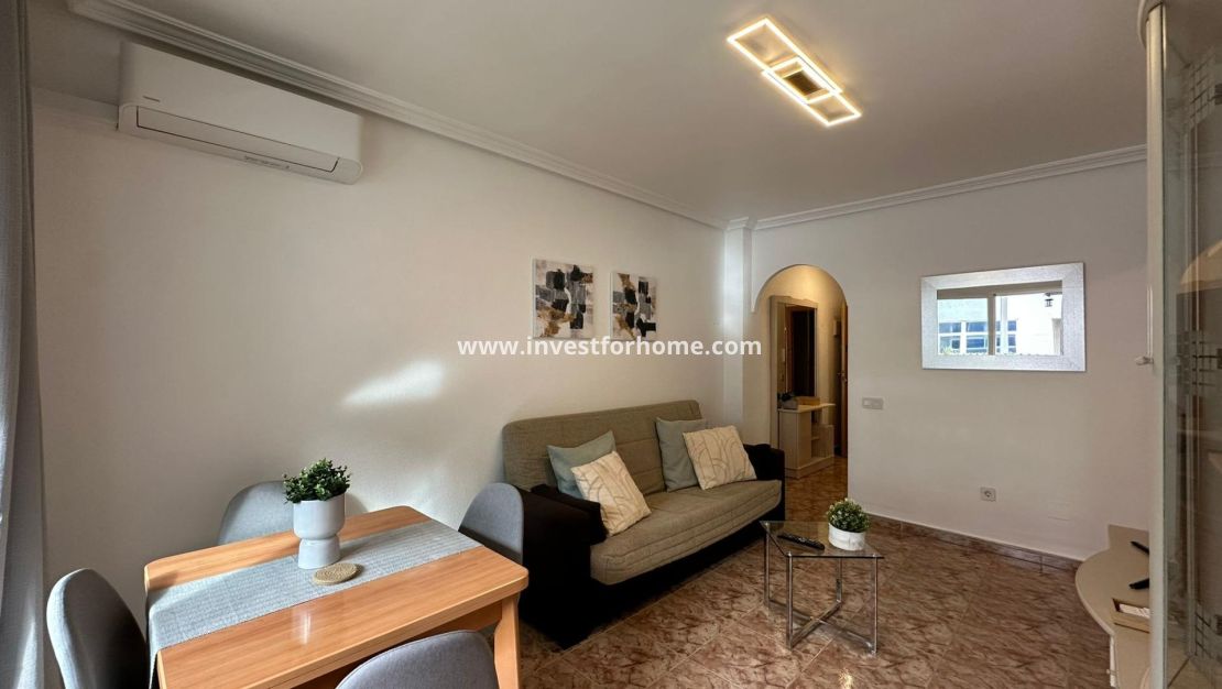 Reventa - Apartamento - Torrevieja - Estacion De Autobuses