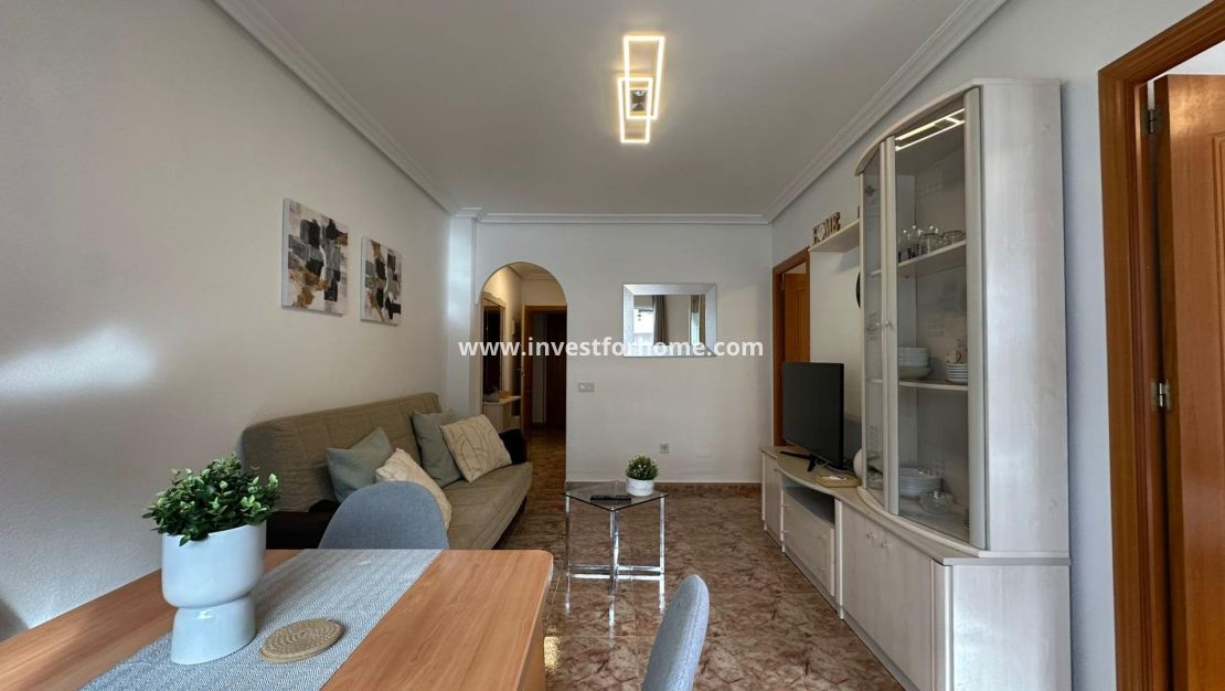 Reventa - Apartamento - Torrevieja - Estacion De Autobuses