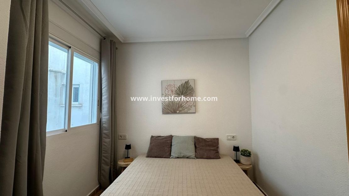 Reventa - Apartamento - Torrevieja - Estacion De Autobuses