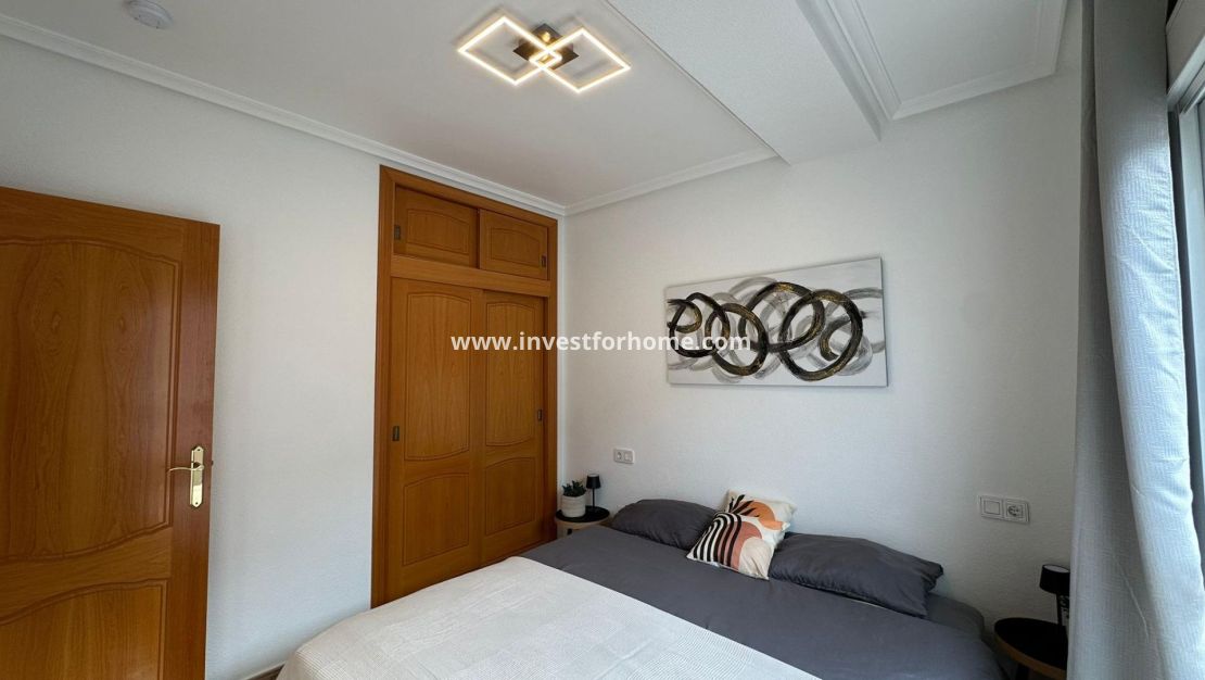 Reventa - Apartamento - Torrevieja - Estacion De Autobuses