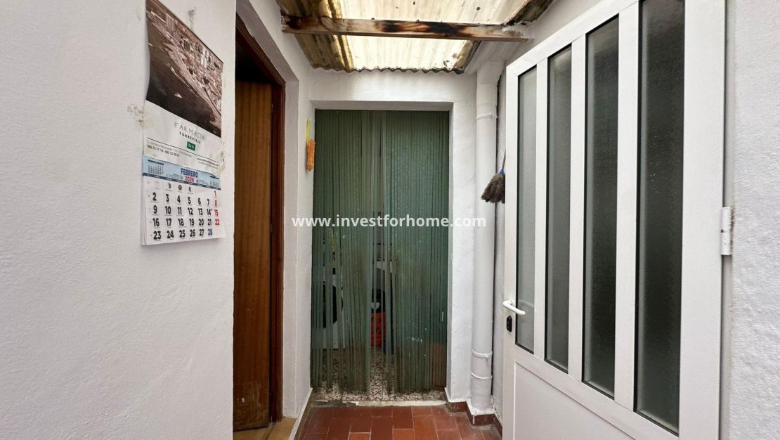 Reventa - Apartamento - Torrevieja - Estacion De Autobuses