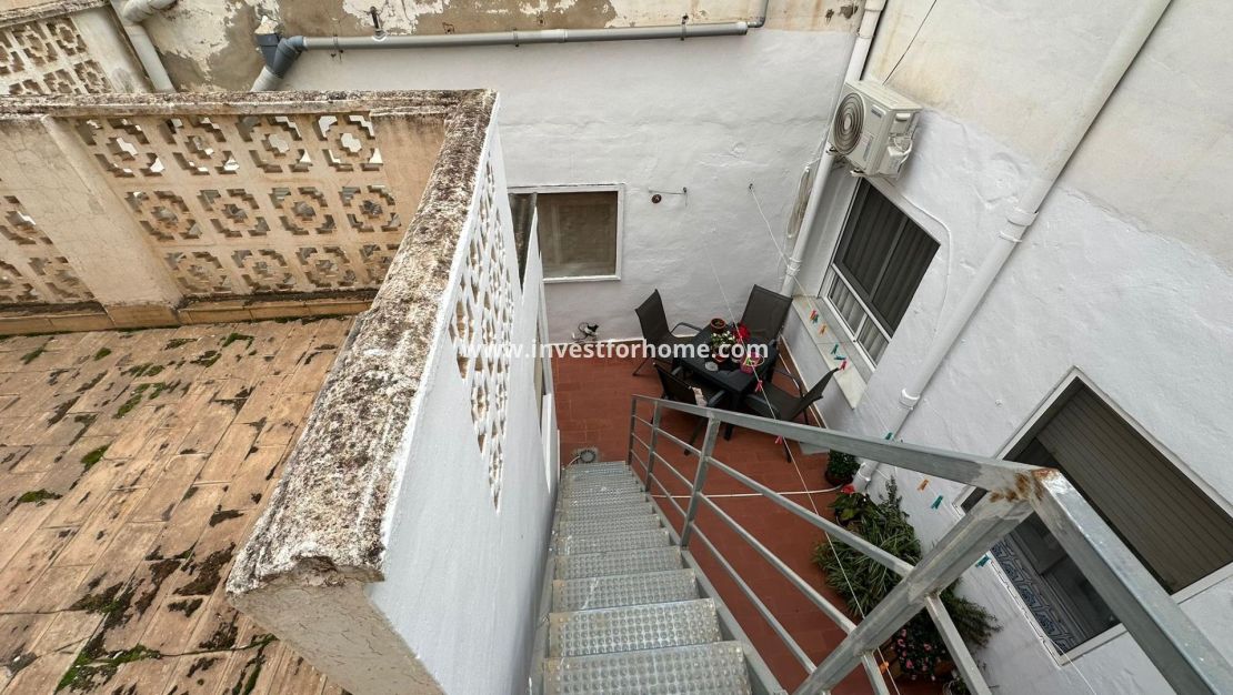 Reventa - Apartamento - Torrevieja - Estacion De Autobuses