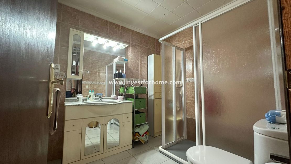 Reventa - Apartamento - Torrevieja - Estacion De Autobuses