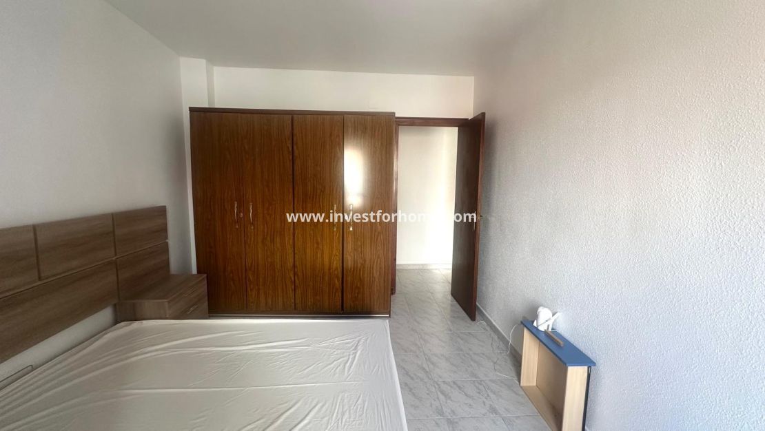 Reventa - Apartamento - Torrevieja - Estacion De Autobuses