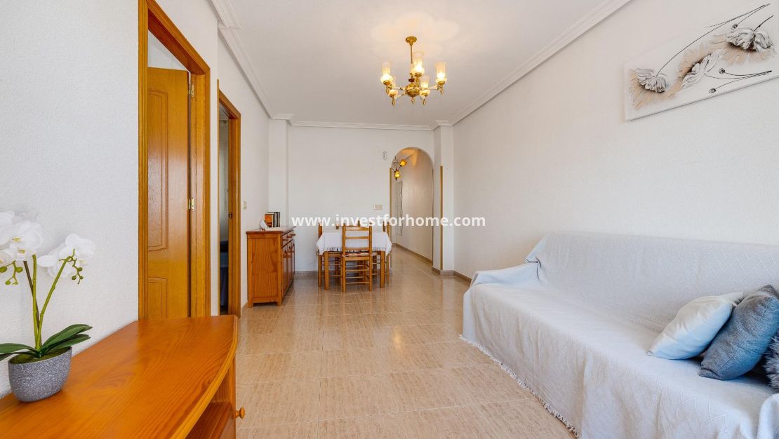 Reventa - Apartamento - Torrevieja - Estacion De Autobuses