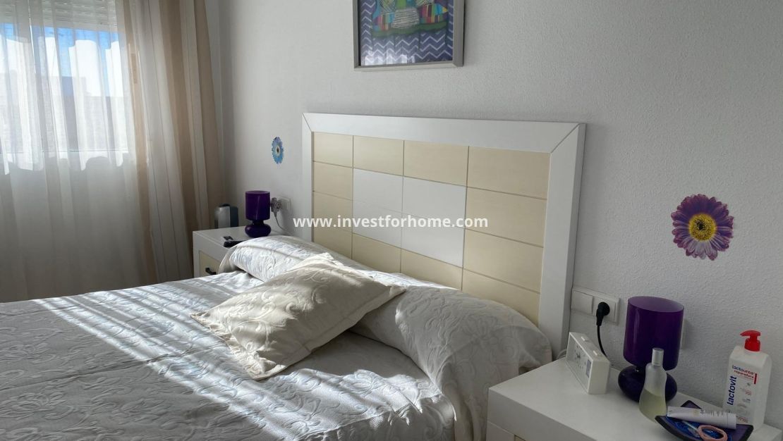 Reventa - Apartamento - Torrevieja - Estacion De Autobuses