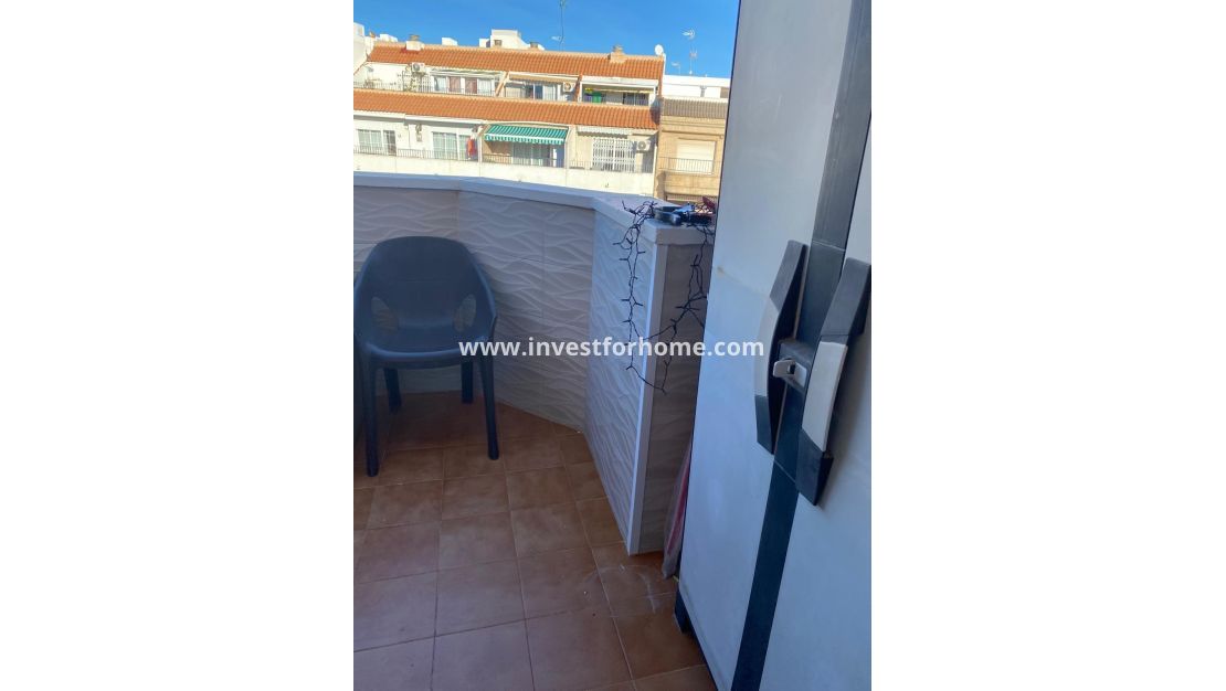 Reventa - Apartamento - Torrevieja - Estacion De Autobuses