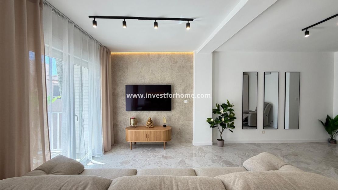 Reventa - Apartamento - Torrevieja - Estacion De Autobuses