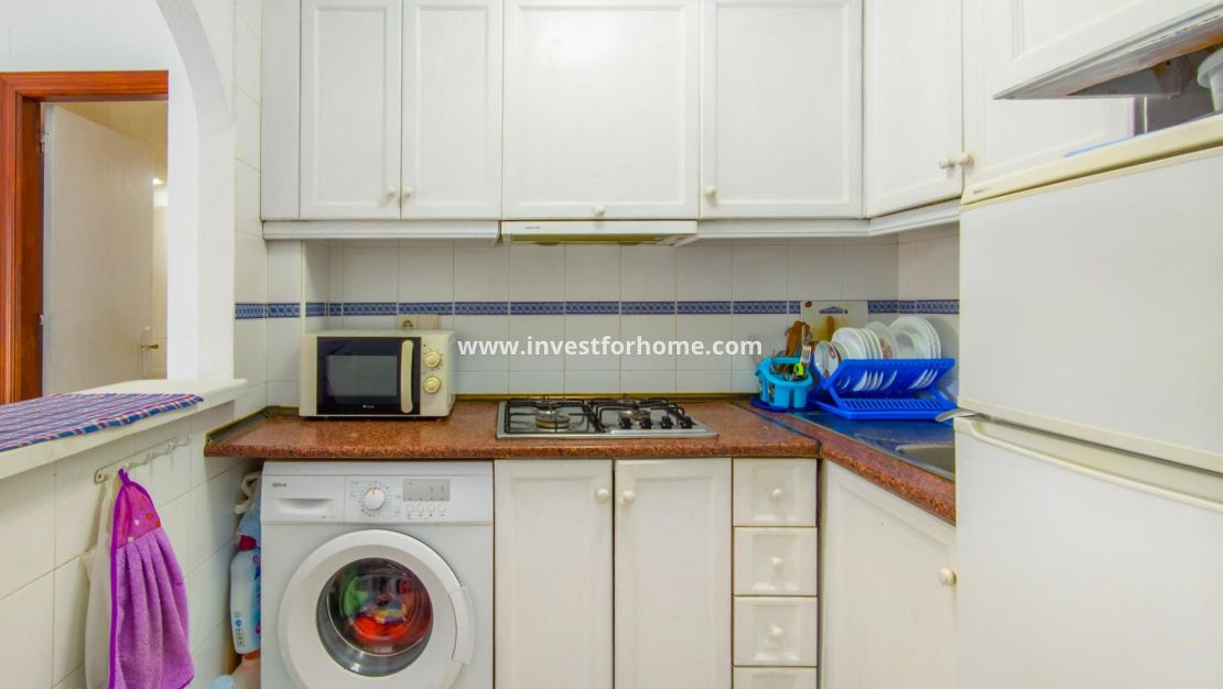 Reventa - Apartamento - Torrevieja - Estacion De Autobuses