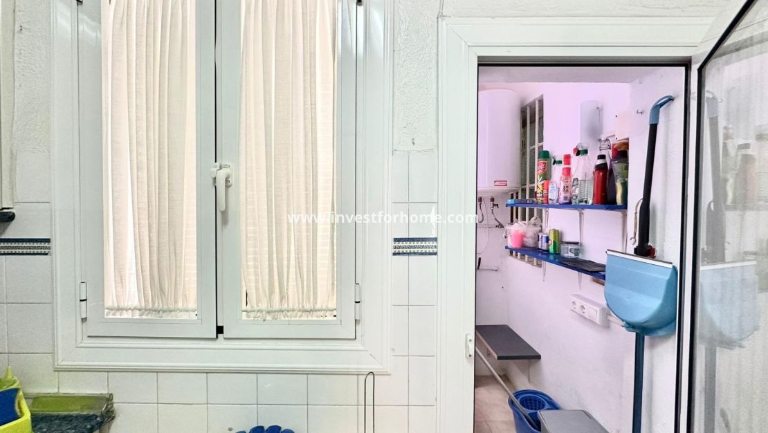 Reventa - Apartamento - Torrevieja - Estacion De Autobuses