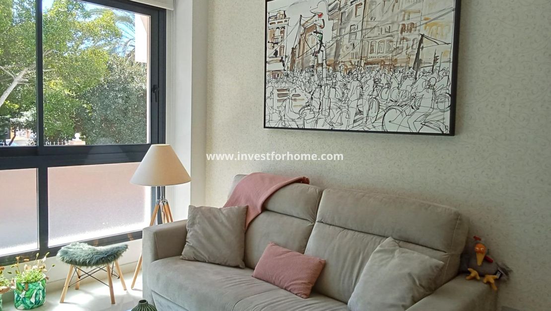 Reventa - Apartamento - Torrevieja - Estacion De Autobuses