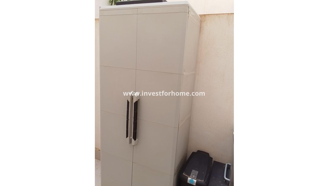 Reventa - Apartamento - Torrevieja - Estacion De Autobuses