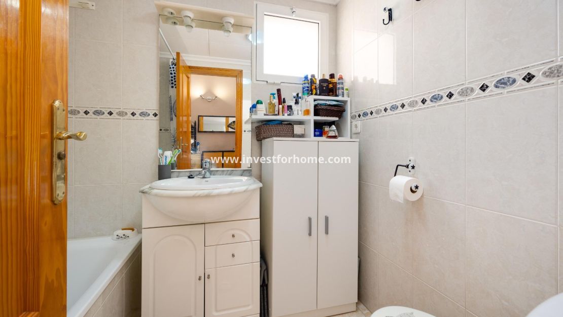 Reventa - Apartamento - Torrevieja - Estacion De Autobuses