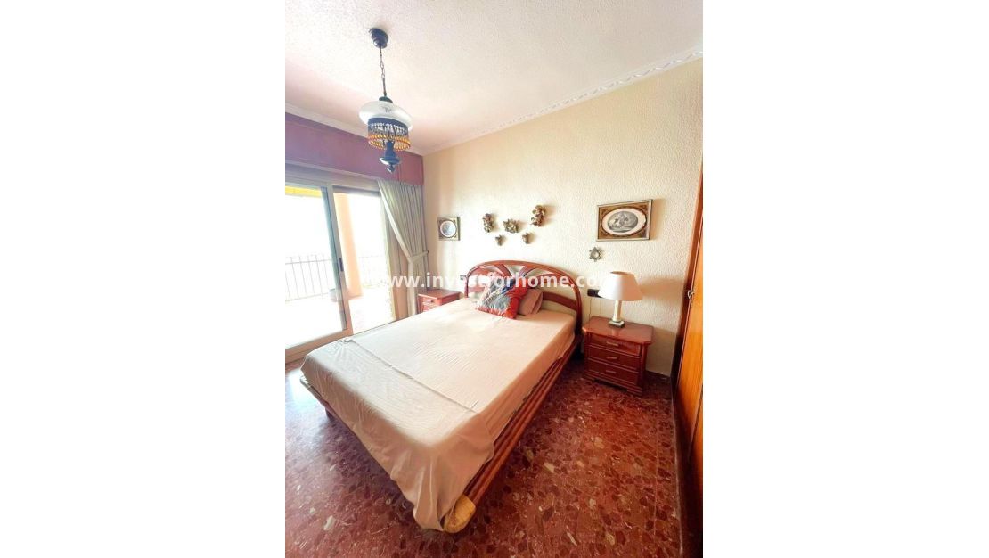 Reventa - Apartamento - Torrevieja - Estacion De Autobuses