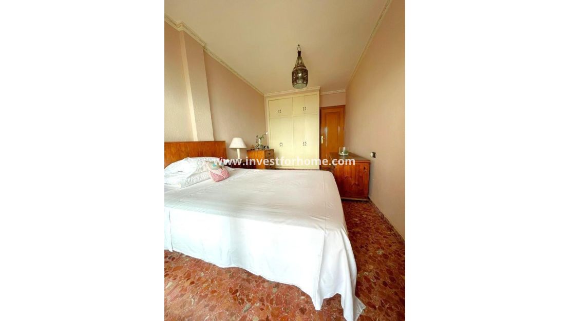 Reventa - Apartamento - Torrevieja - Estacion De Autobuses