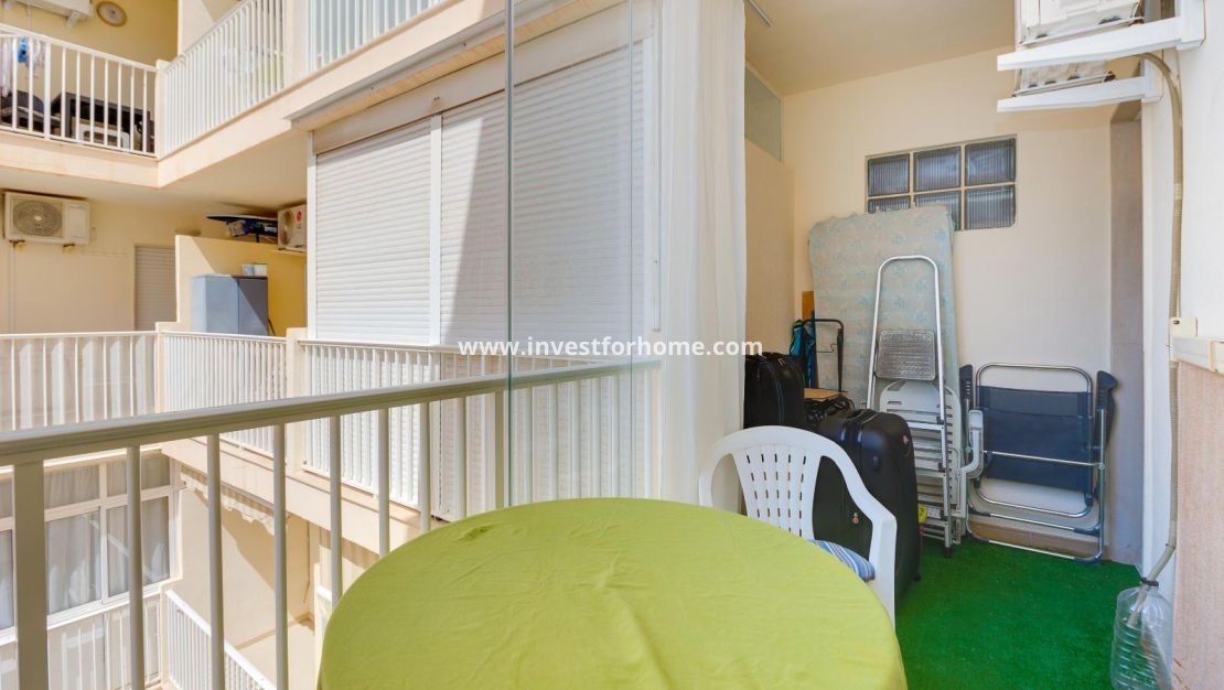Reventa - Apartamento - Torrevieja - Estacion De Autobuses