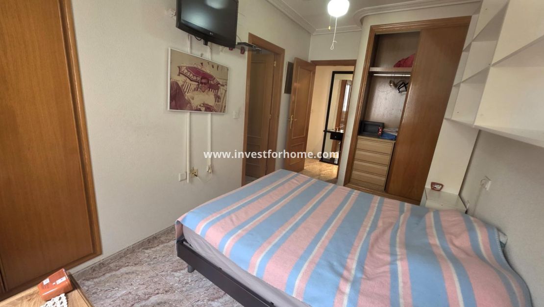Reventa - Apartamento - Torrevieja - Estacion De Autobuses