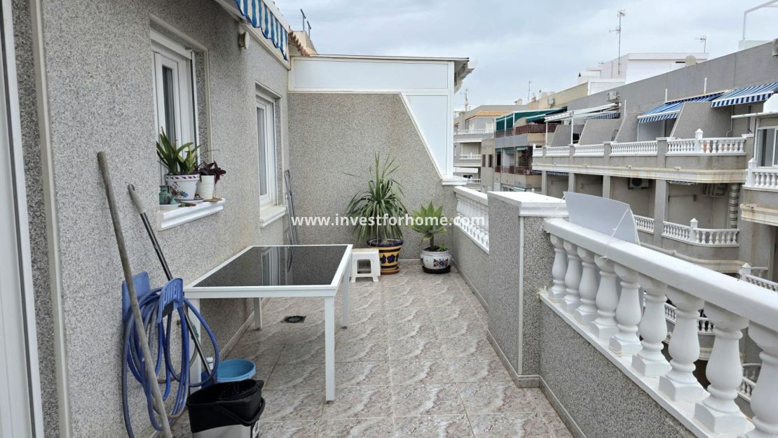 Reventa - Apartamento - Torrevieja - Estacion De Autobuses
