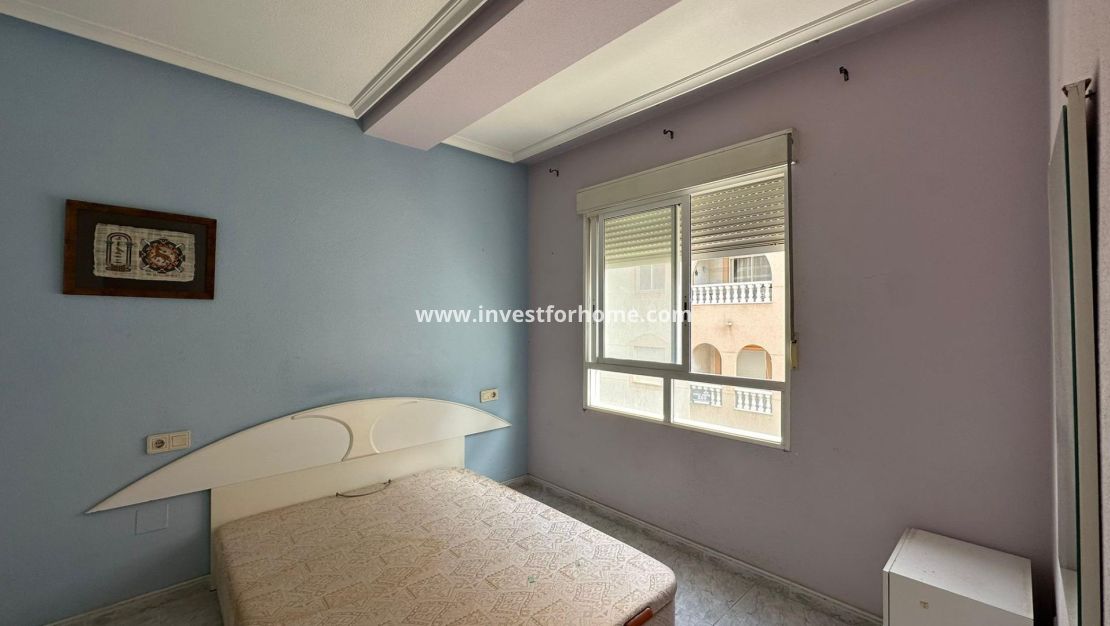 Reventa - Apartamento - Torrevieja - Estacion De Autobuses