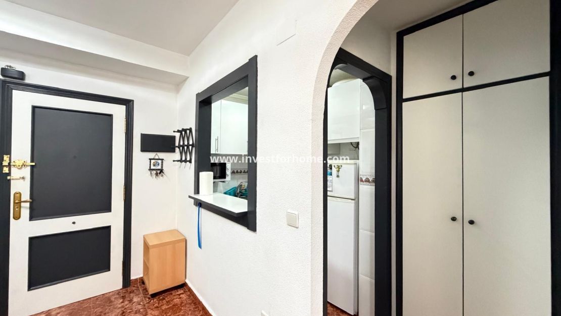 Reventa - Apartamento - Torrevieja - Estacion De Autobuses