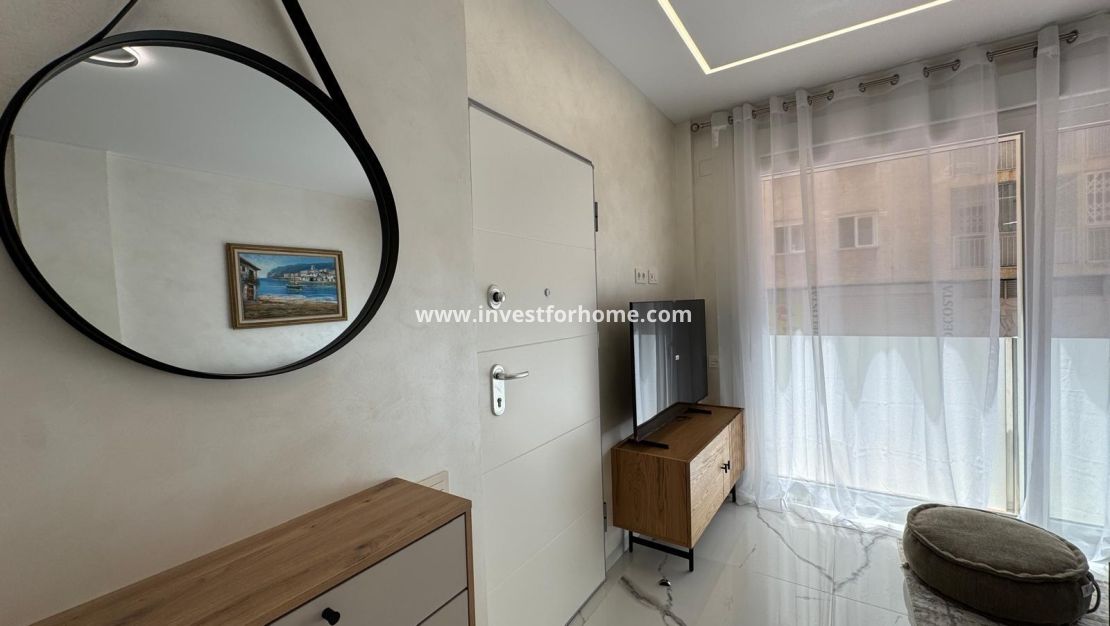 Reventa - Apartamento - Torrevieja - Estacion De Autobuses