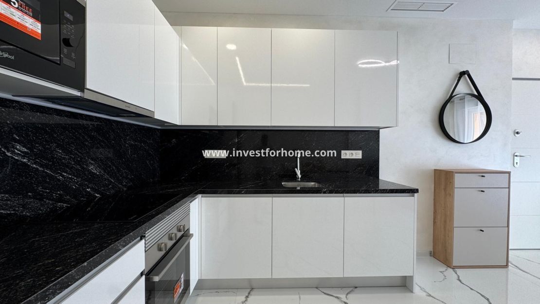 Reventa - Apartamento - Torrevieja - Estacion De Autobuses