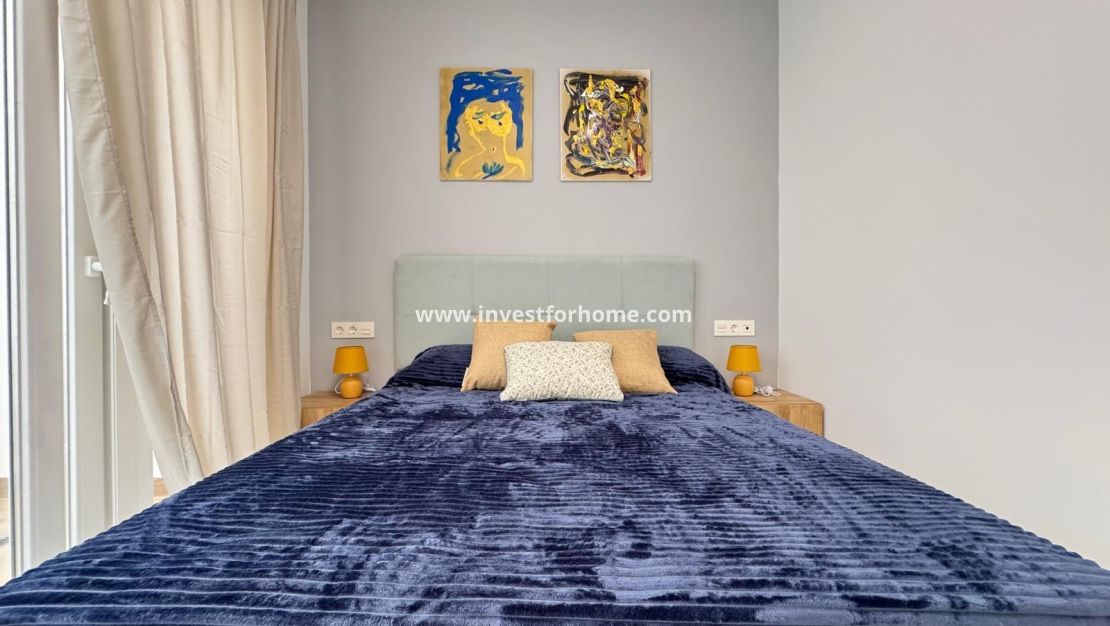 Reventa - Apartamento - Torrevieja - Estacion De Autobuses