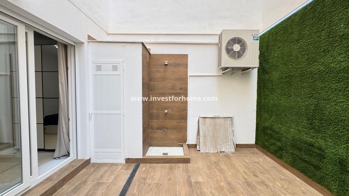 Reventa - Apartamento - Torrevieja - Estacion De Autobuses