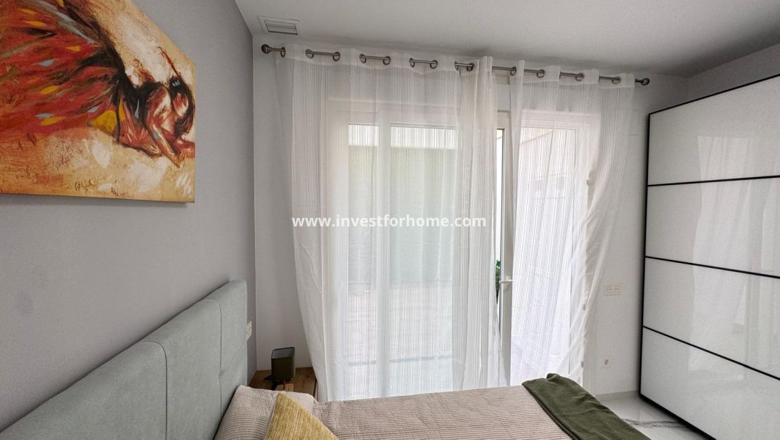 Reventa - Apartamento - Torrevieja - Estacion De Autobuses