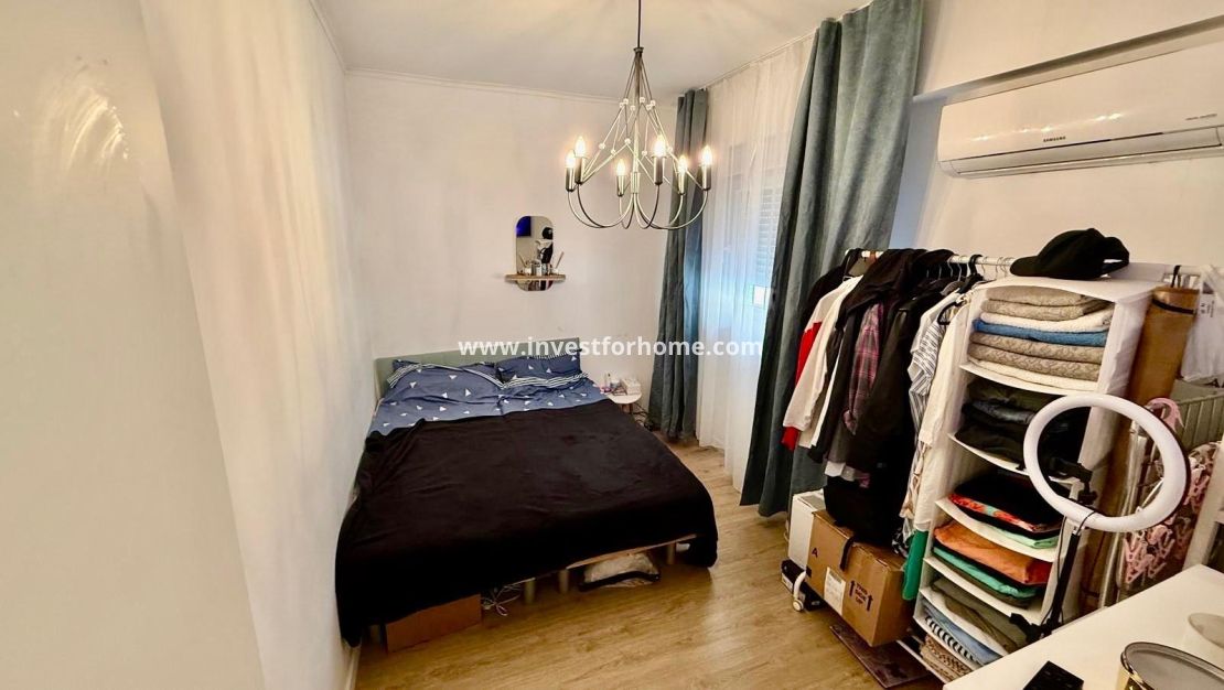Reventa - Apartamento - Torrevieja - Estacion De Autobuses