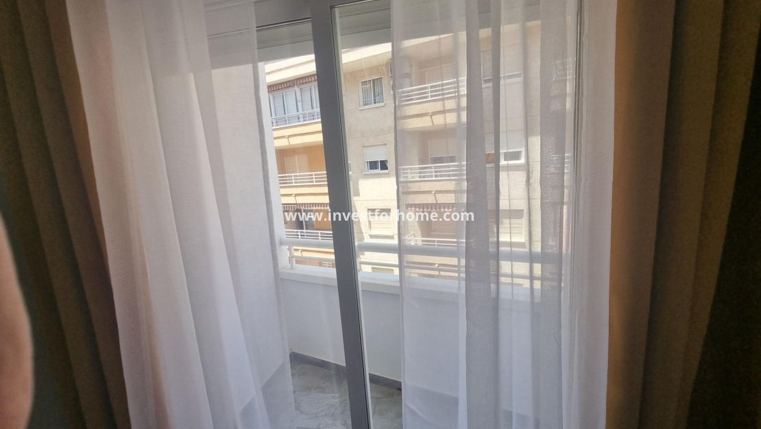 Reventa - Apartamento - Torrevieja - Estacion De Autobuses