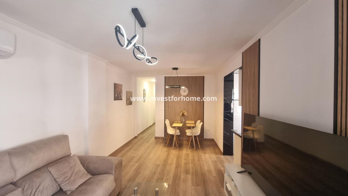 Reventa - Apartamento - Torrevieja - Estacion De Autobuses
