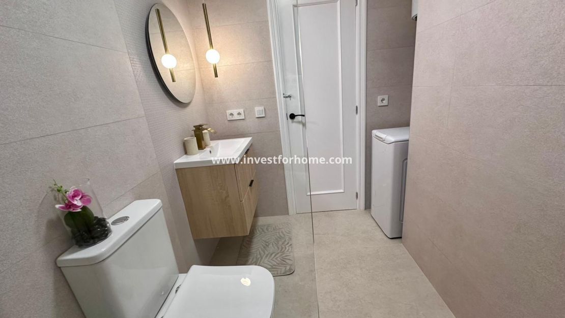 Reventa - Apartamento - Torrevieja - Estacion De Autobuses