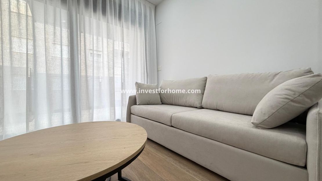 Reventa - Apartamento - Torrevieja - Estacion De Autobuses