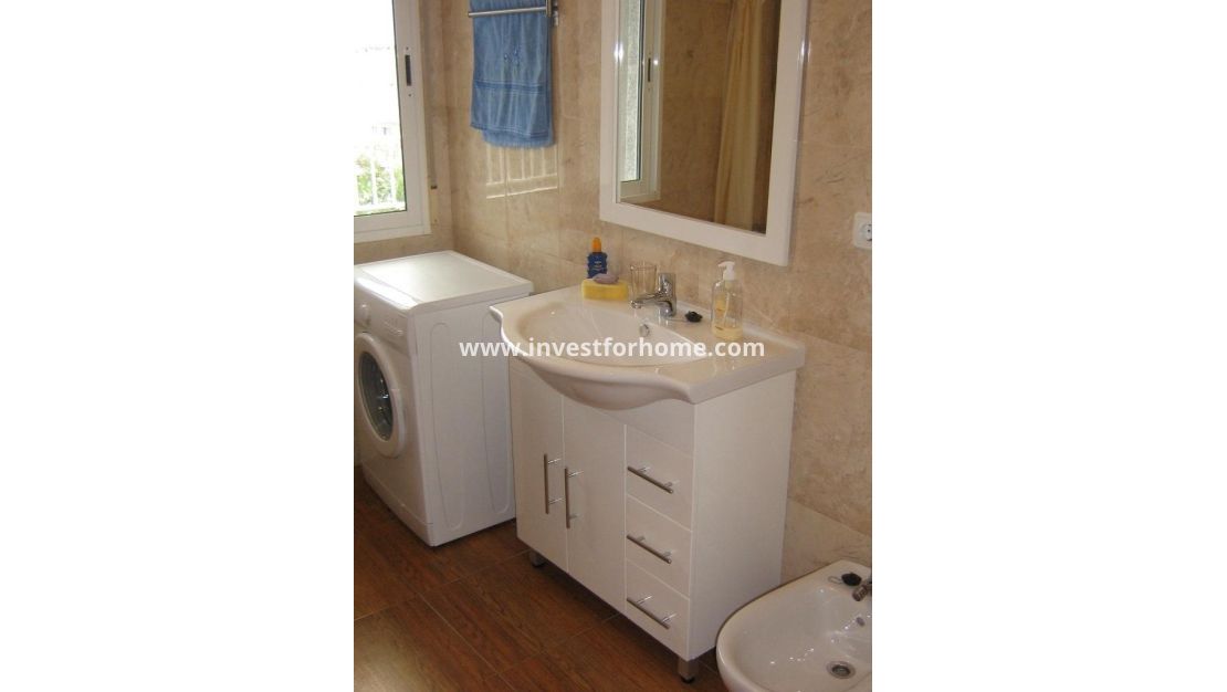Reventa - Apartamento - Torrevieja - Estacion De Autobuses