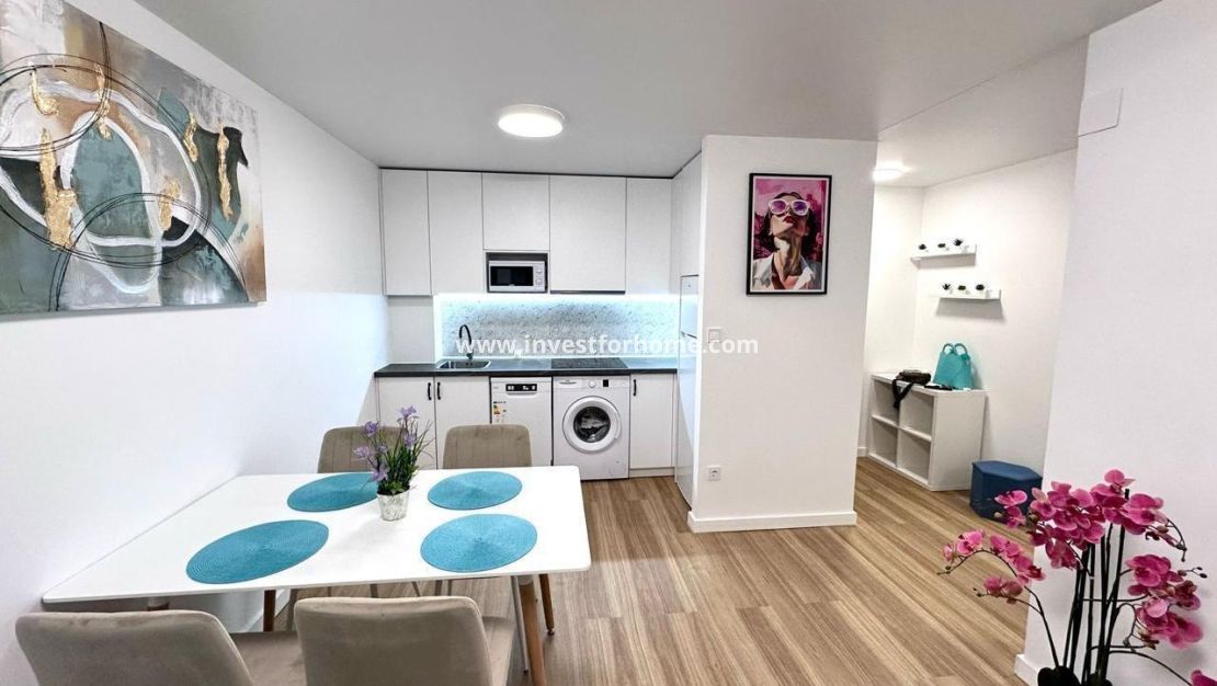 Reventa - Apartamento - Torrevieja - Estacion De Autobuses