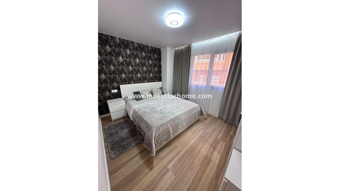 Reventa - Apartamento - Torrevieja - Estacion De Autobuses