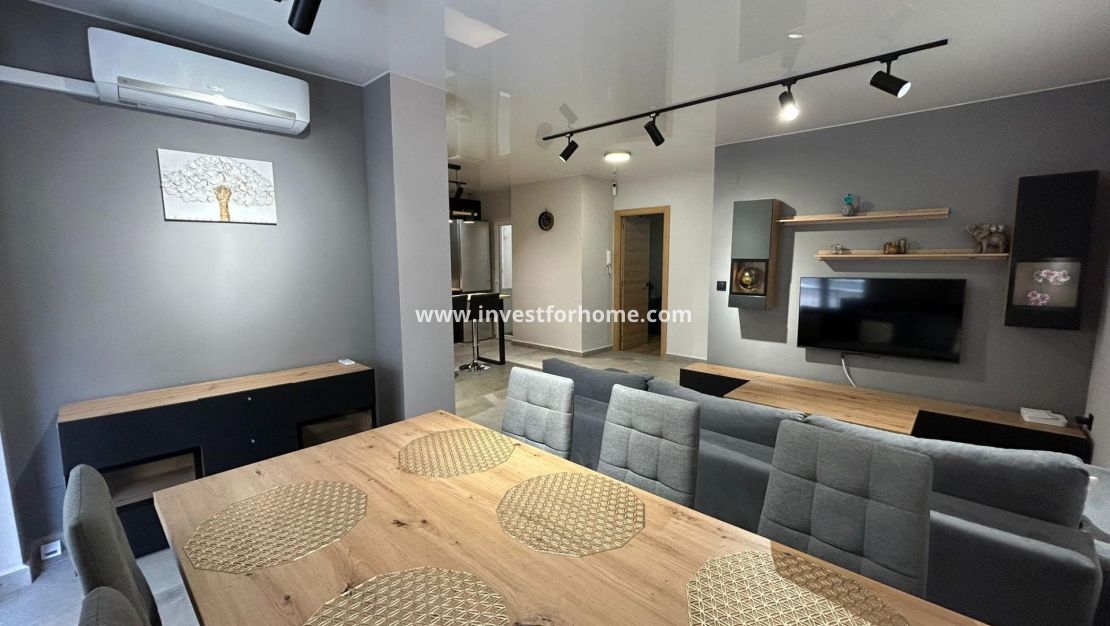 Reventa - Apartamento - Torrevieja - Estacion De Autobuses