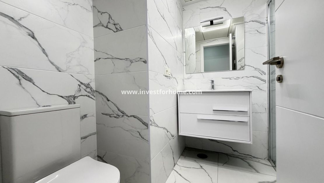 Reventa - Apartamento - Torrevieja - Estacion De Autobuses